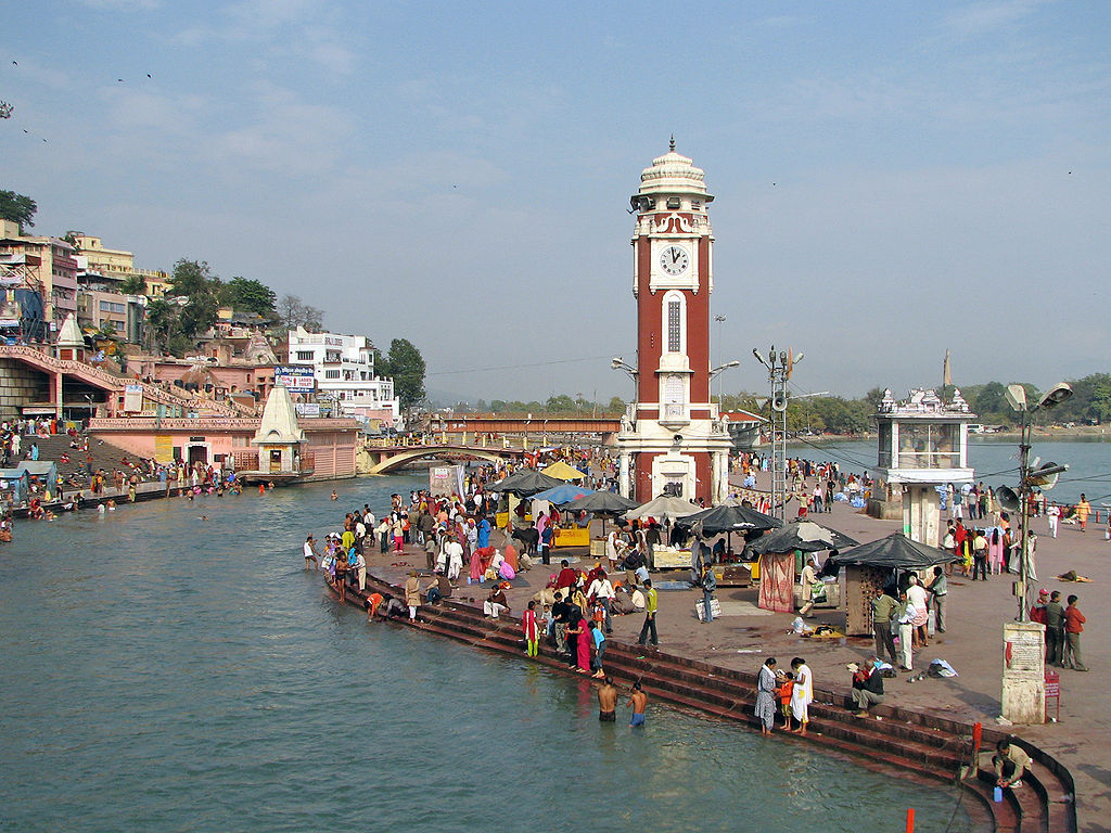 Clock_Tower,_at_Har-ki-Pauri,_Haridwar