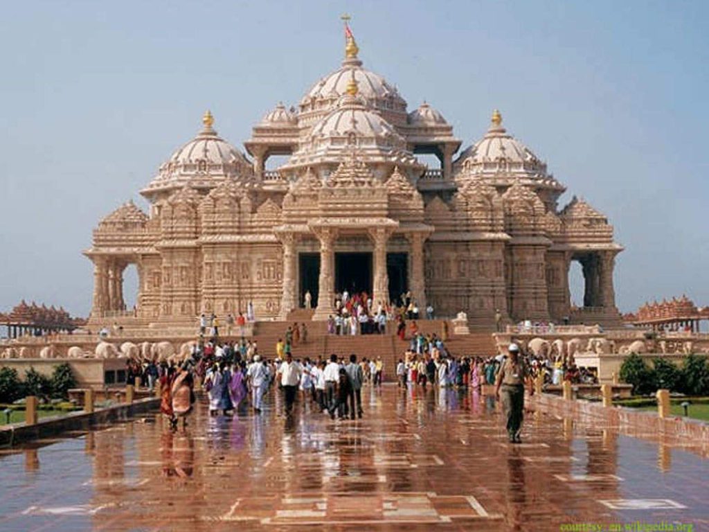भारत के प्रसिद्ध मंदिर akshardham temple